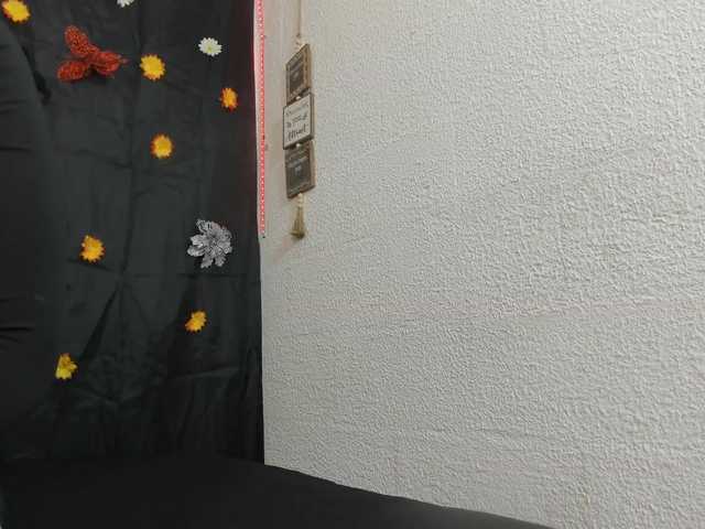 CloeeSaenz — Wet EBONY PUSSY ready to squirt Riding the sex machine hard Want to see me lose control? 