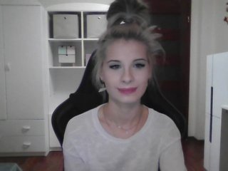 KristineNatural Porn Show