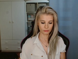 KristineNatural Porn Show