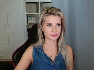KristineNatural Porn Show