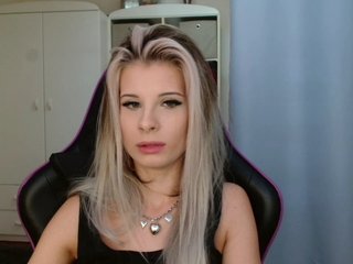 KristineNatural Porn Show
