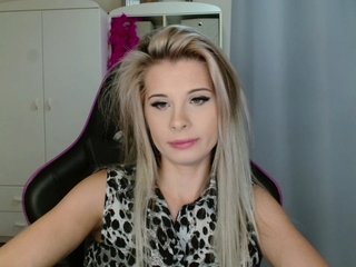 KristineNatural Porn Show