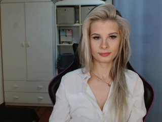KristineNatural Porn Show
