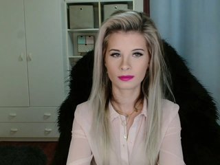 KristineNatural Porn Show