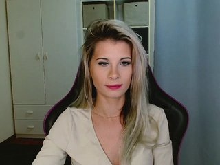 KristineNatural Porn Show