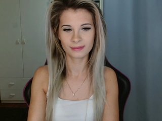 KristineNatural Porn Show