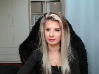 KristineNatural Porn Show