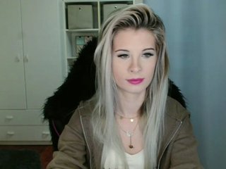 KristineNatural Porn Show