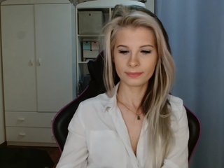 KristineNatural Porn Show