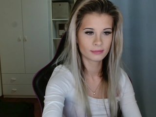 KristineNatural Porn Show