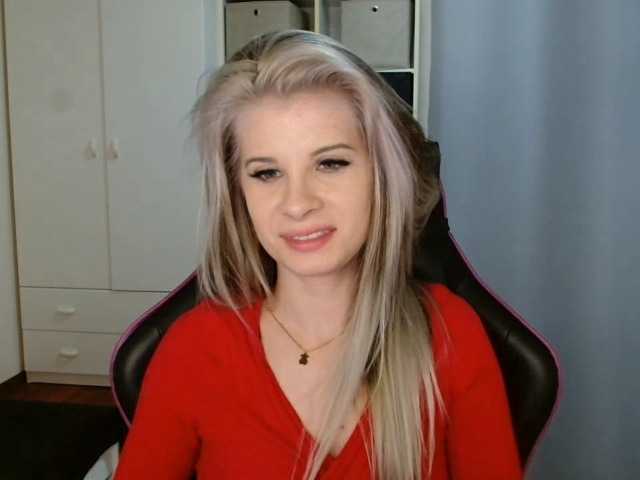 KristineNatural's BongaCams show and profile