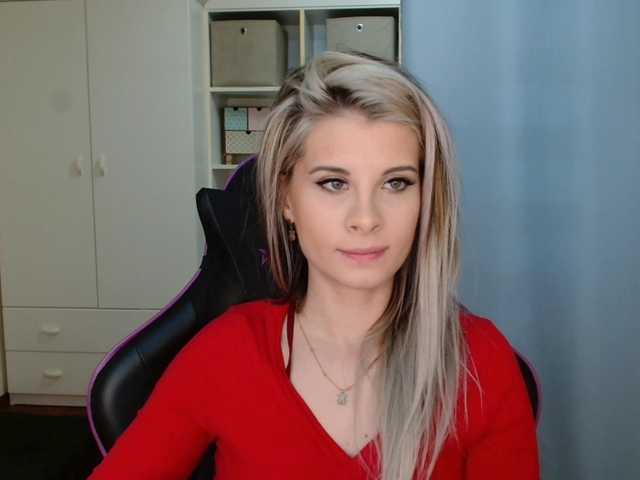 KristineNatural's BongaCams show and profile