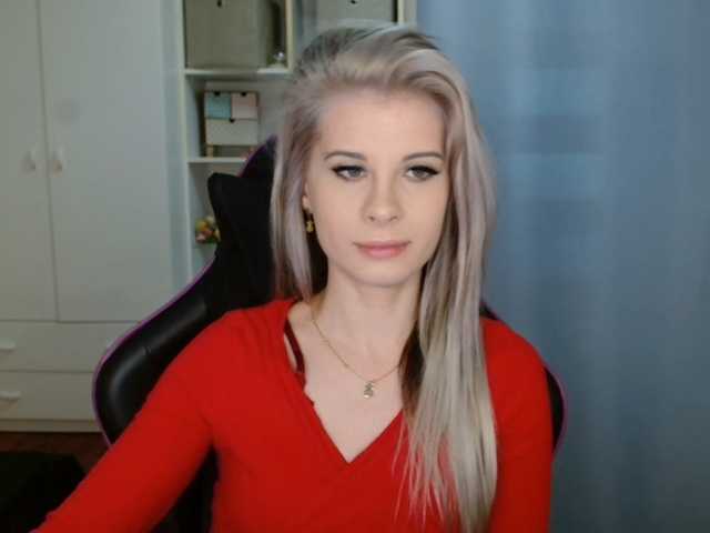 KristineNatural's BongaCams show and profile