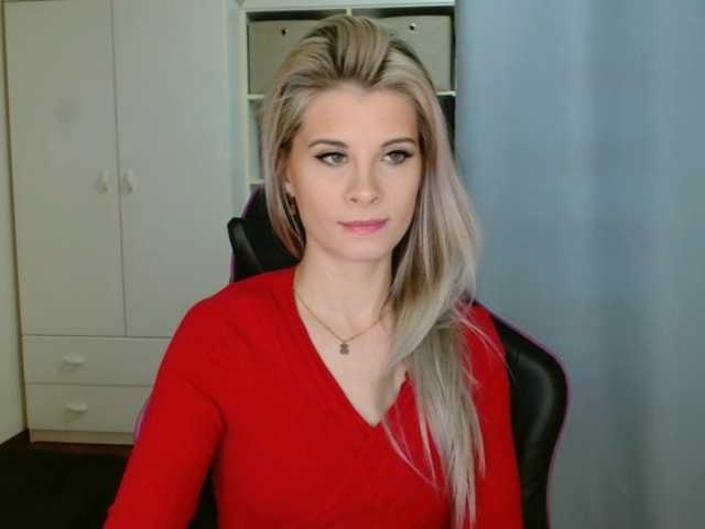 KristineNatural's BongaCams show and profile