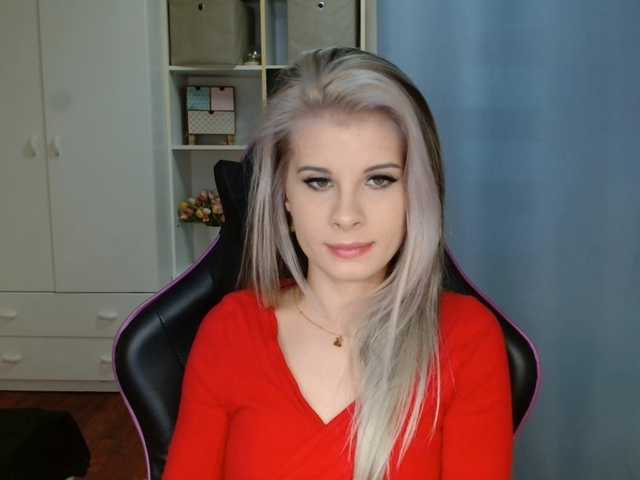 KristineNatural's BongaCams show and profile