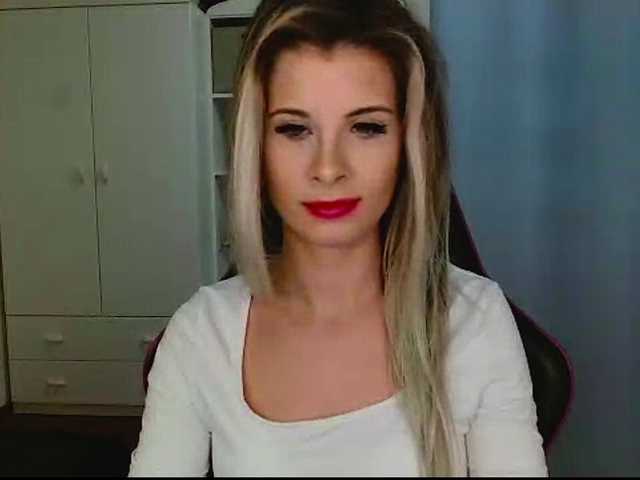 KristineNatural webcam