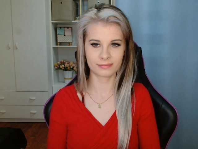 KristineNatural's BongaCams show and profile