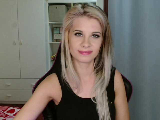 KristineNatural's BongaCams show and profile