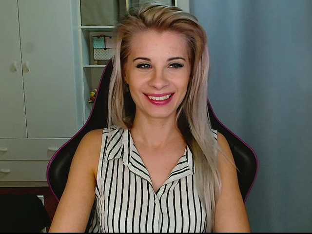 KristineNatural's BongaCams show and profile