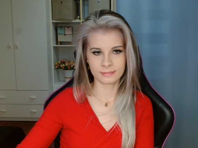 KristineNatural's BongaCams show and profile