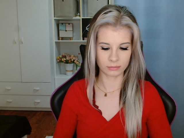 KristineNatural's BongaCams show and profile