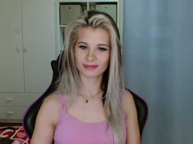 KristineNatural's BongaCams show and profile