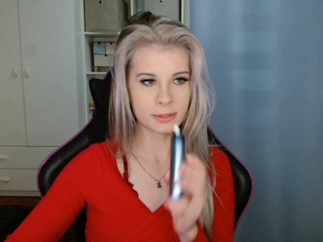 KristineNatural's BongaCams show and profile