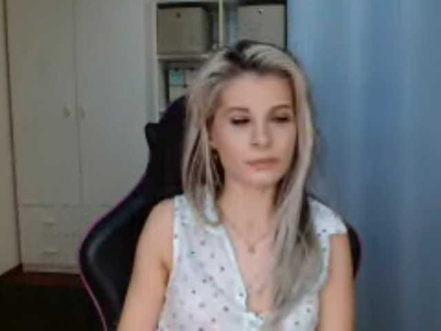 KristineNatural preview