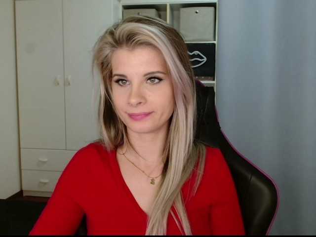 KristineNatural's BongaCams show and profile