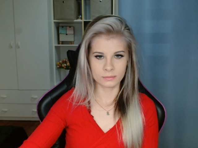 KristineNatural's BongaCams show and profile