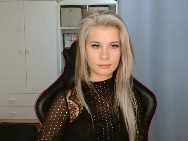 KristineNatural Live Cam on BongaCams