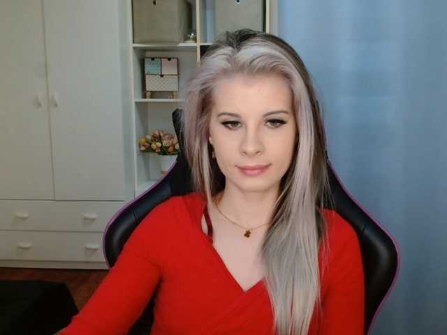 KristineNatural live cam profile