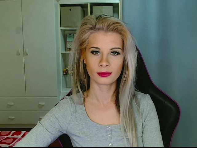 KristineNatural's BongaCams show and profile