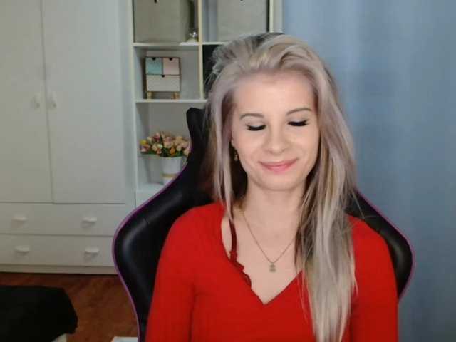 KristineNatural's BongaCams show and profile