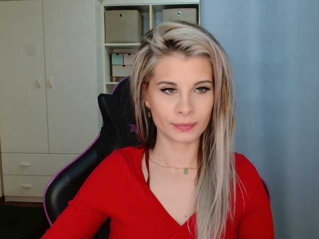 KristineNatural's BongaCams show and profile