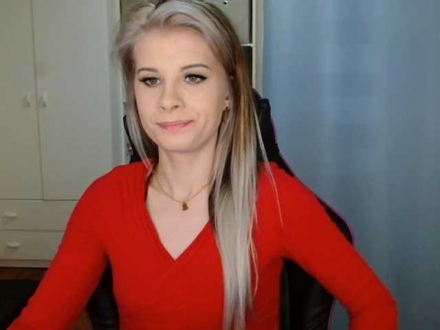 KristineNatural's BongaCams show and profile