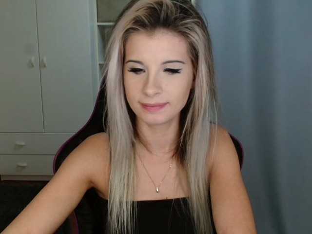 KristineNatural Live Cam on BongaCams and RICams