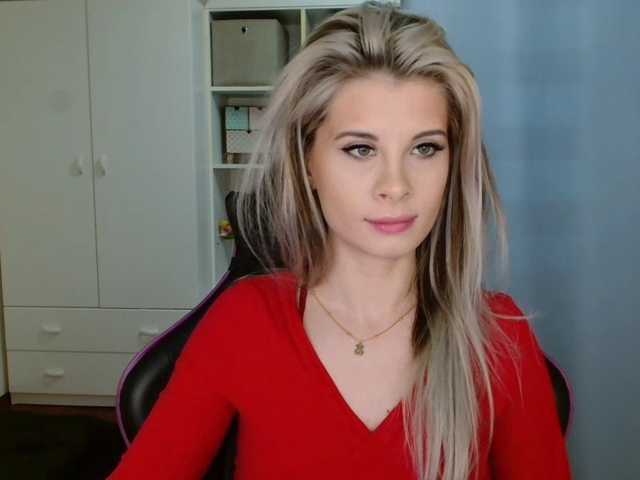 KristineNatural's BongaCams show and profile
