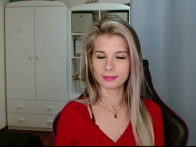 KristineNatural's BongaCams show and profile