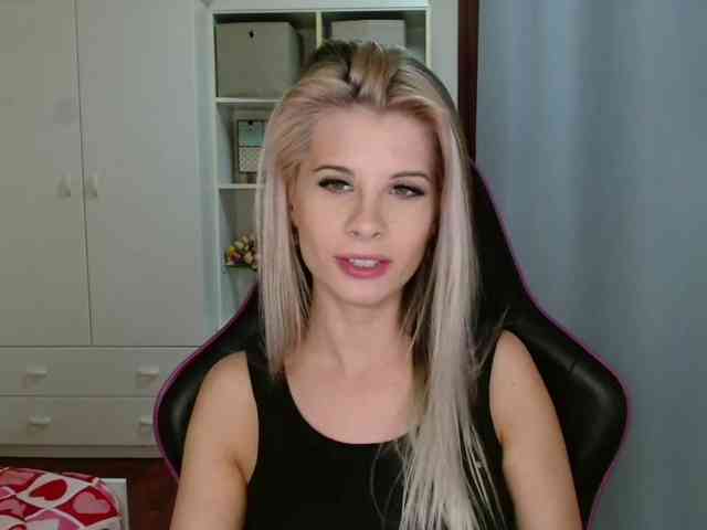 KristineNatural webcam
