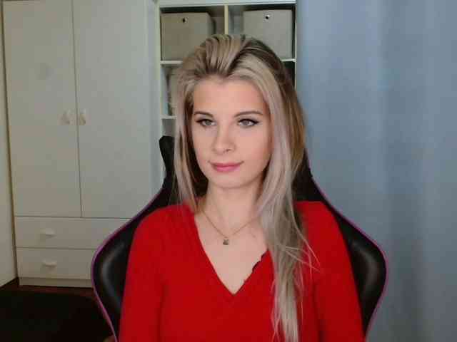 KristineNatural webcam