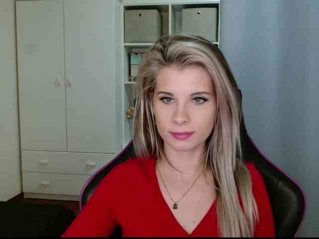 KristineNatural webcam