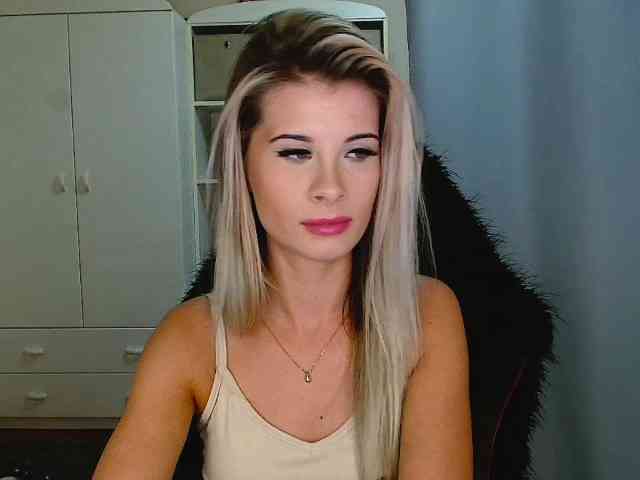 KristineNatural webcam