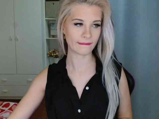 KristineNatural webcam