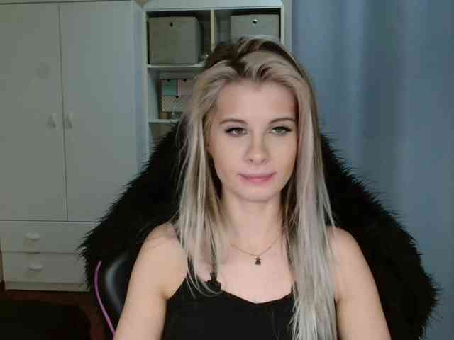 KristineNatural webcam