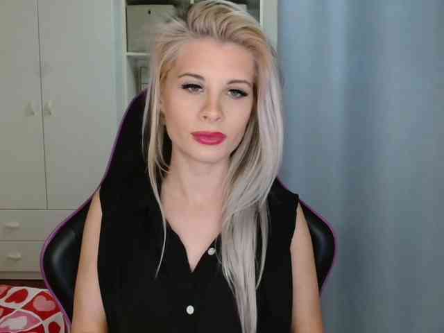 KristineNatural webcam