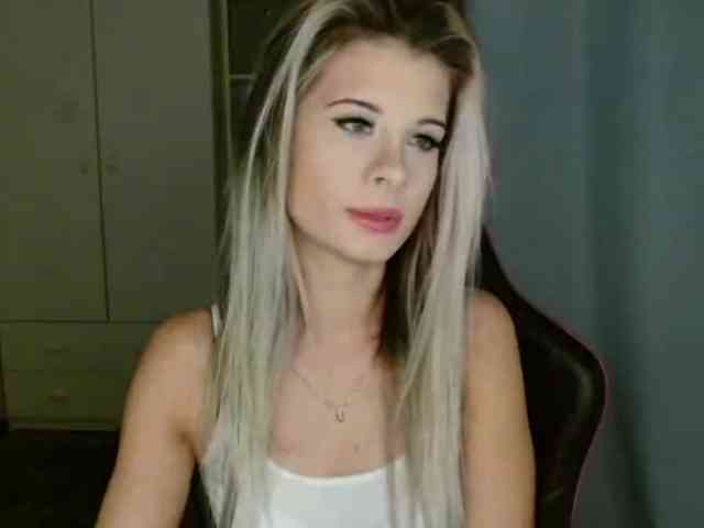 KristineNatural webcam