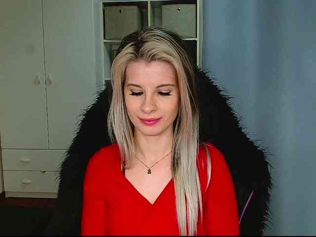 KristineNatural webcam