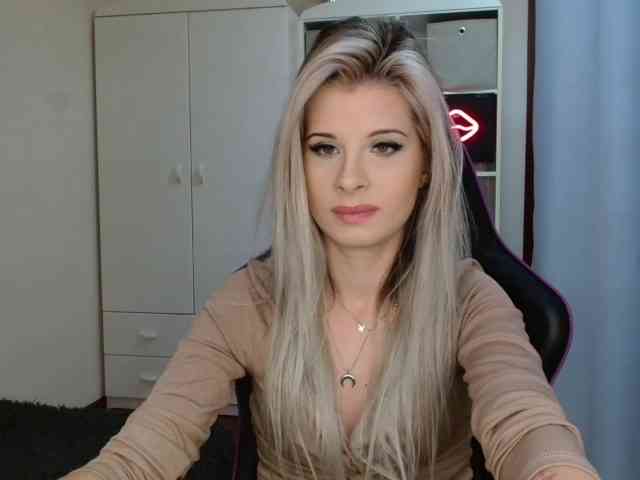 KristineNatural webcam