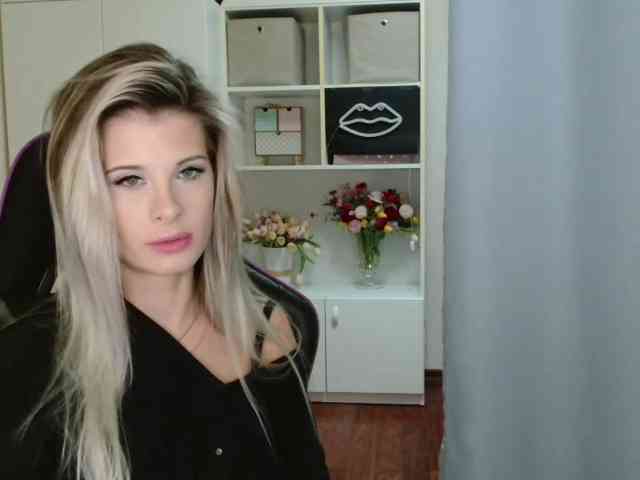 KristineNatural webcam